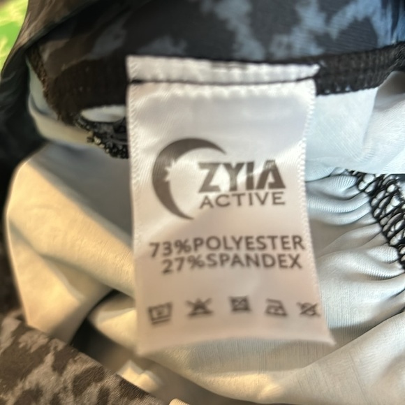 Zyia Active Blue Black Leopard Print Booty Scrunch Legging Size 14-16 Women’s - Picture 6 of 6